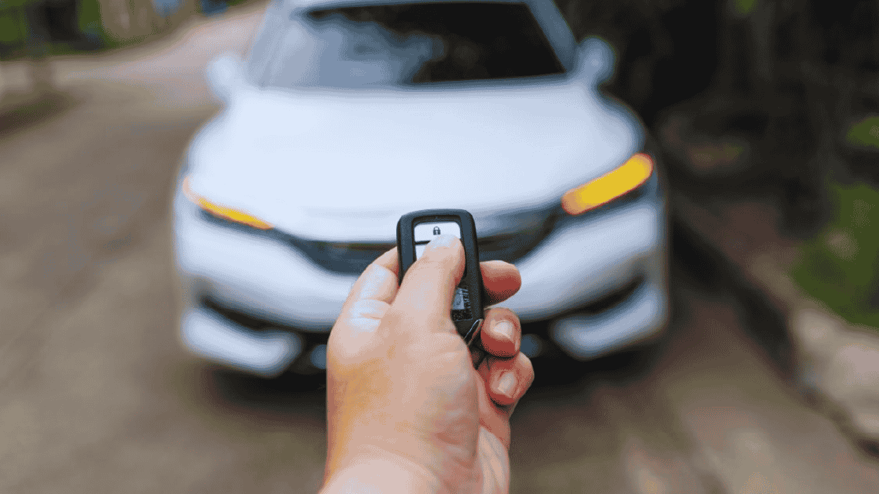 How to Park Safely to Protect Your Car from Theft
